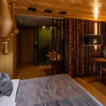 Butik Design 4* Abádszalók